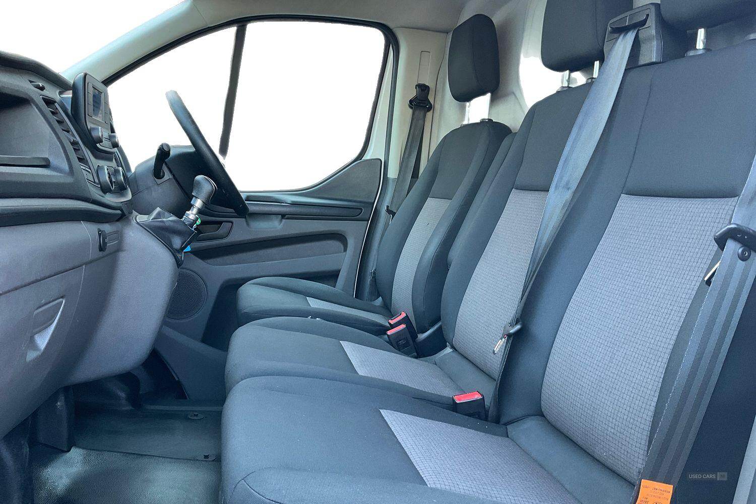 Jul 2022 Ford Transit Custom 2.0 EcoBlue 130ps Low Roof Leader Van