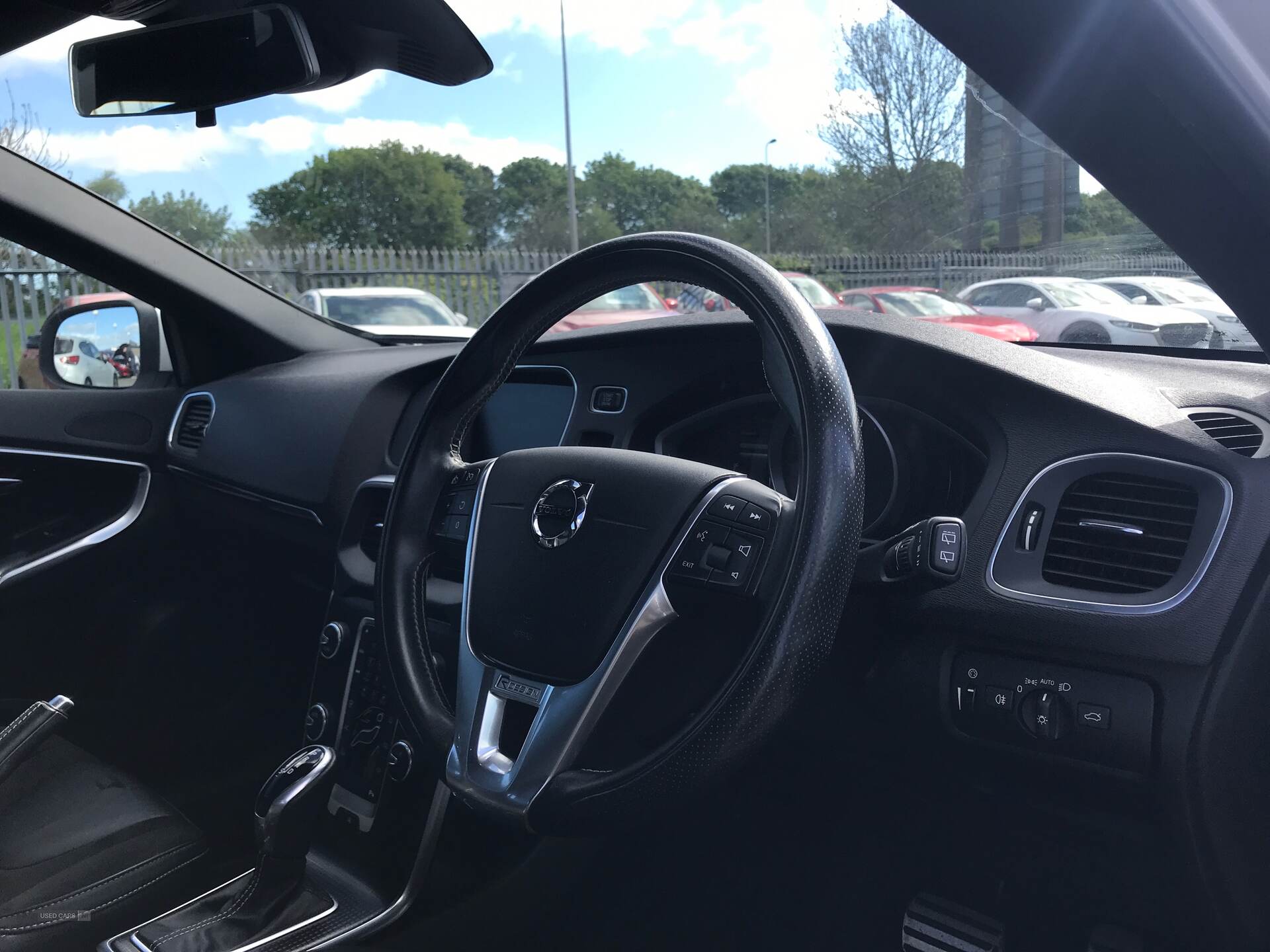 Sep 2018 Volvo V40 T2 [122] R DESIGN Nav Plus 5dr Geartronic
