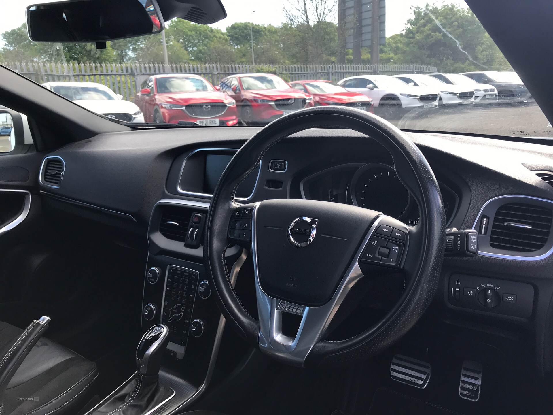 Sep 2018 Volvo V40 T2 [122] R DESIGN Nav Plus 5dr Geartronic