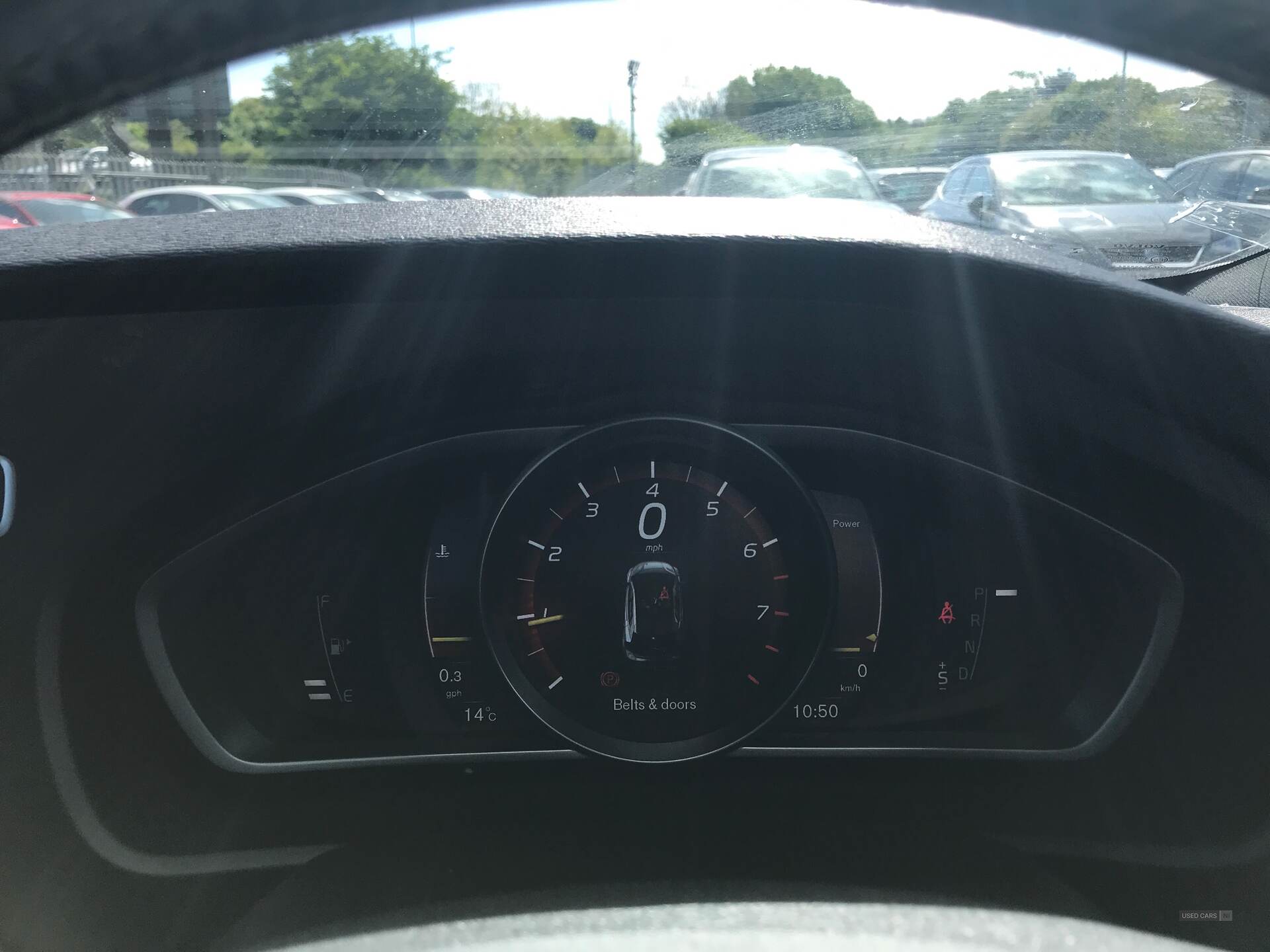 Sep 2018 Volvo V40 T2 [122] R DESIGN Nav Plus 5dr Geartronic