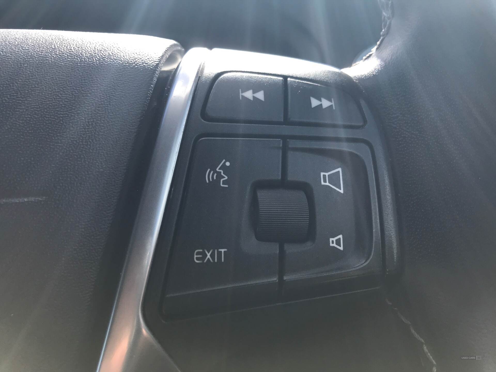 Sep 2018 Volvo V40 T2 [122] R DESIGN Nav Plus 5dr Geartronic