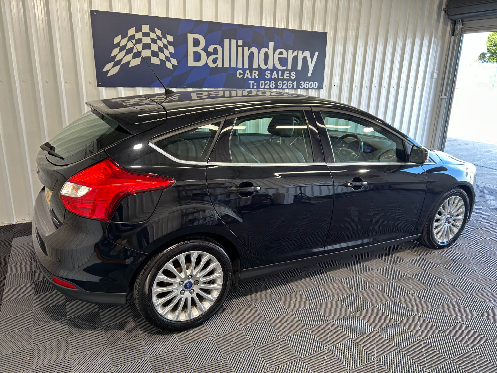 Feb 2013 Ford Focus 1.6 TDCi 115 Titanium X Navigator 5dr