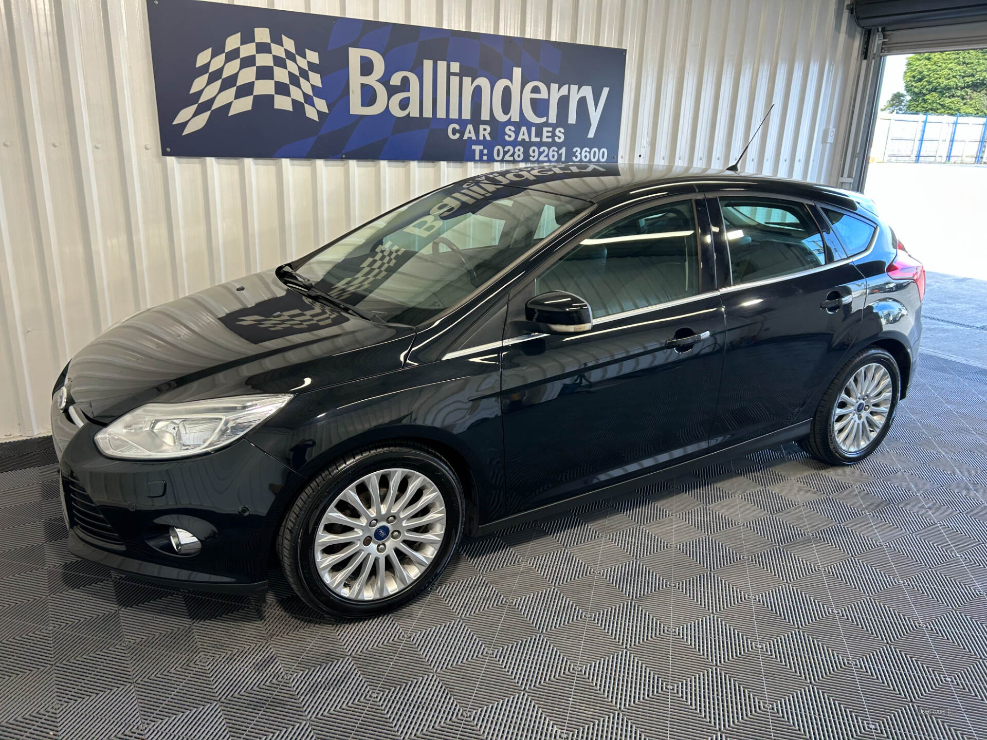 Feb 2013 Ford Focus 1.6 TDCi 115 Titanium X Navigator 5dr