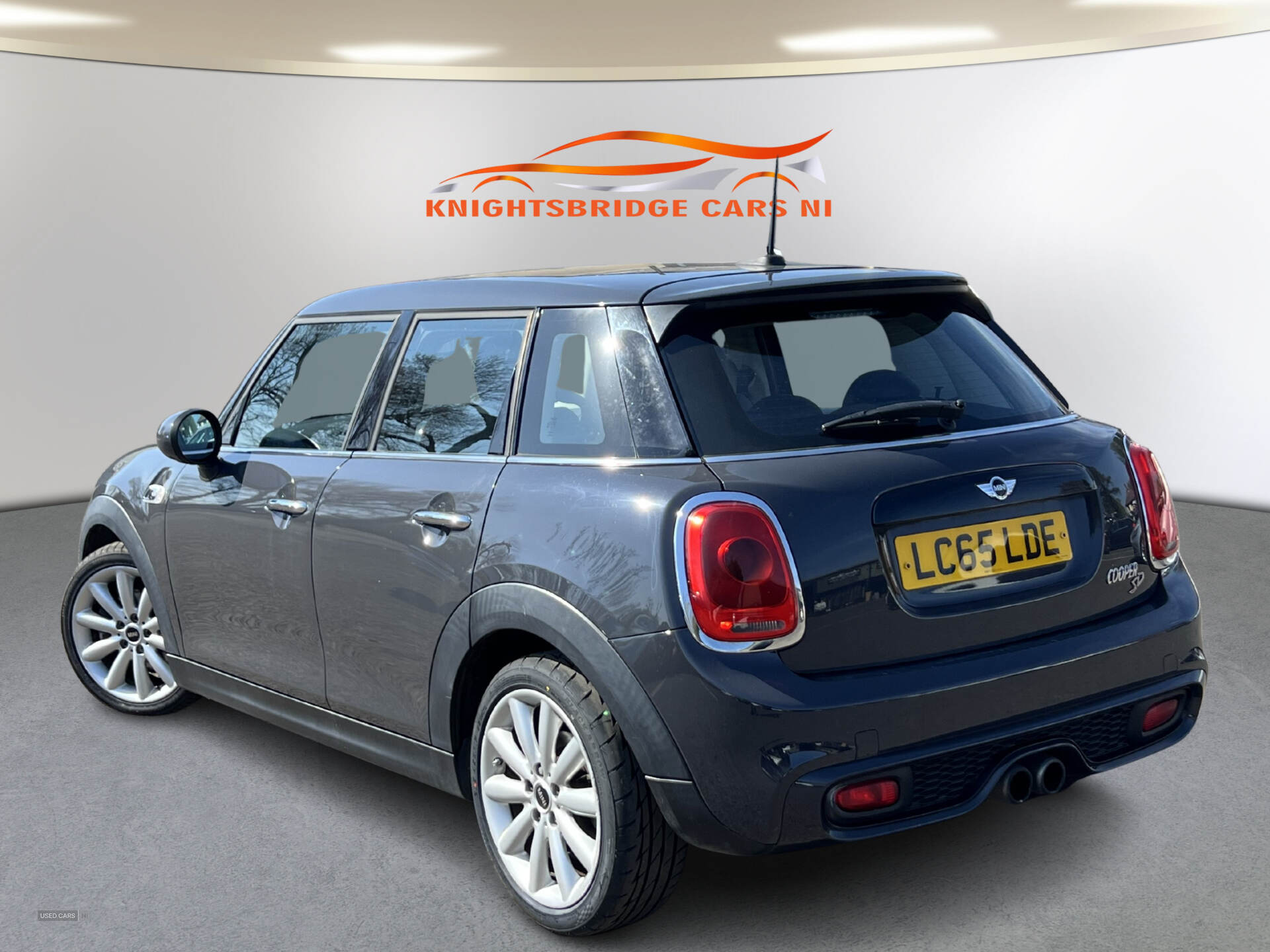 Dec 2015 MINI Hatch 2.0 Cooper S D 5dr