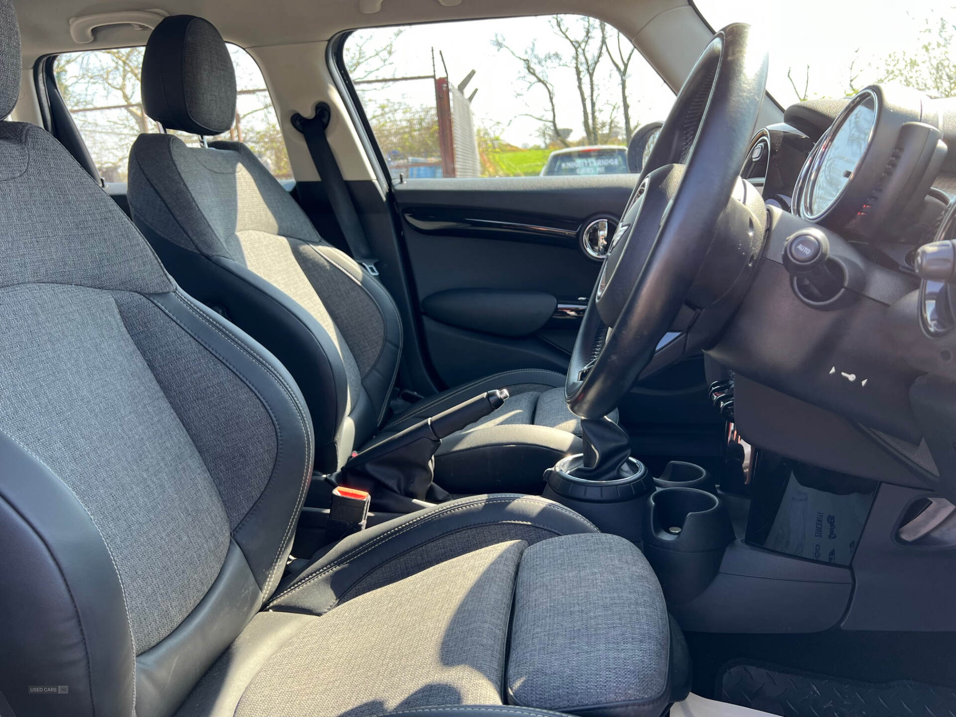 Dec 2015 MINI Hatch 2.0 Cooper S D 5dr