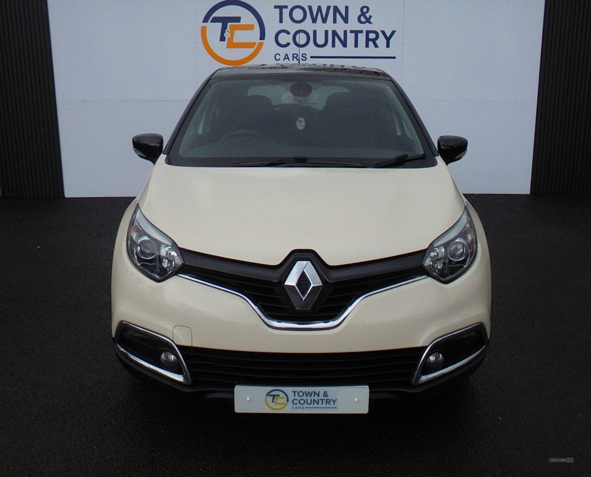 Renault Captur DIESEL HATCHBACK in Antrim