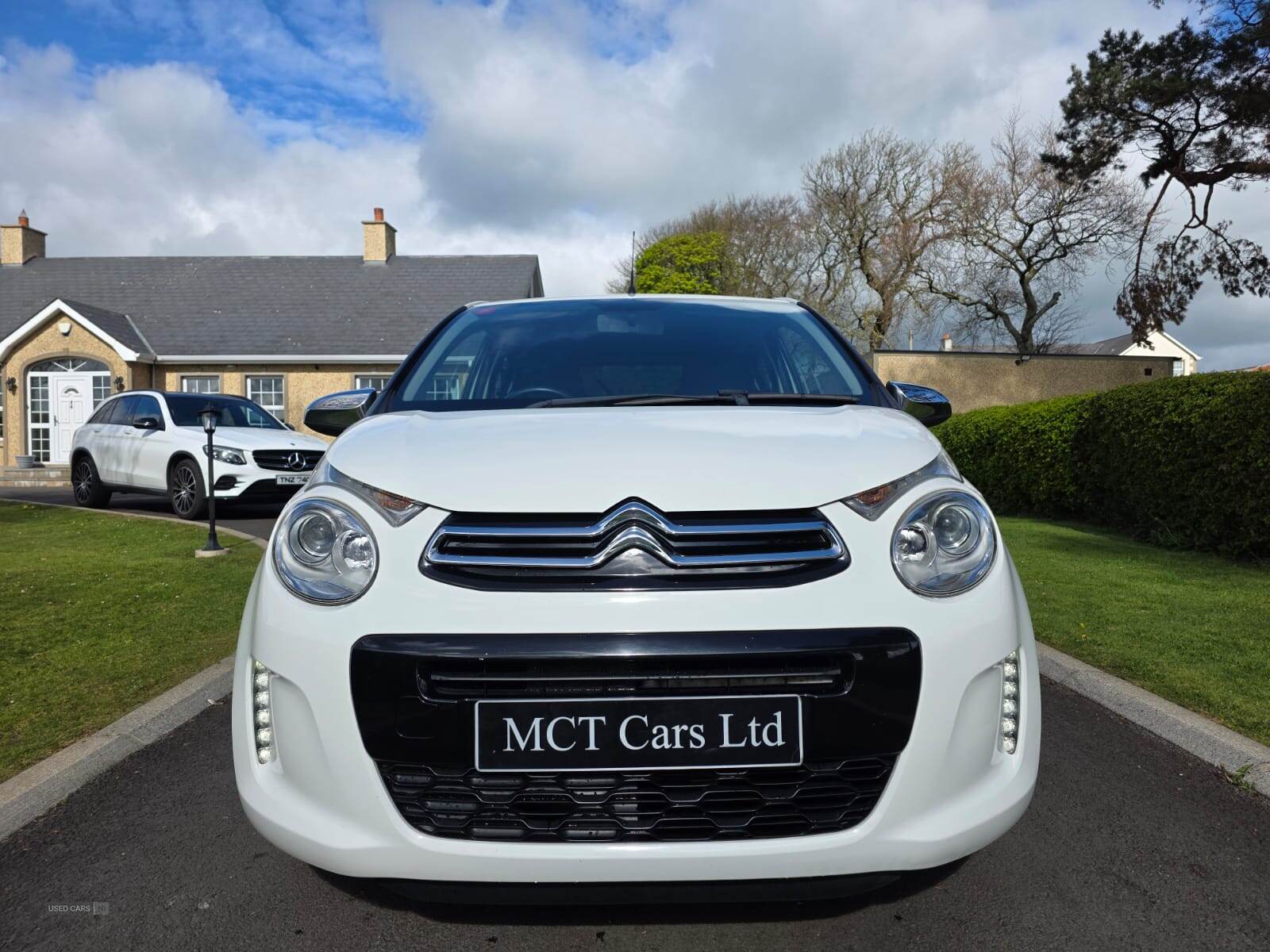 Apr 2017 Citroen C1 1.2 PureTech Flair 5dr