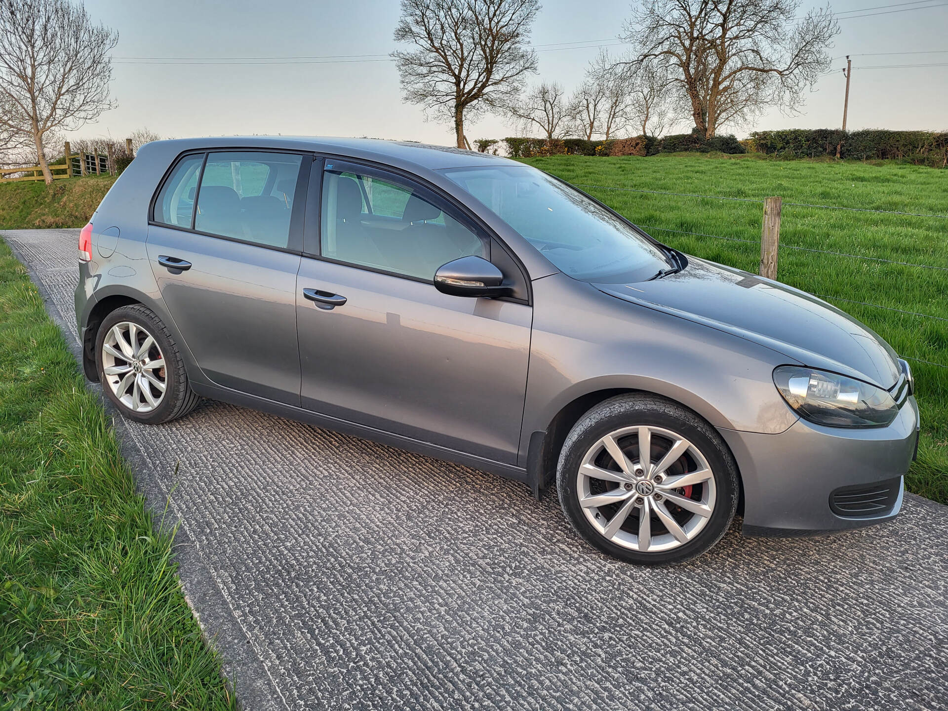 Jun 2012 Volkswagen Golf 1.6 TDi S 5dr