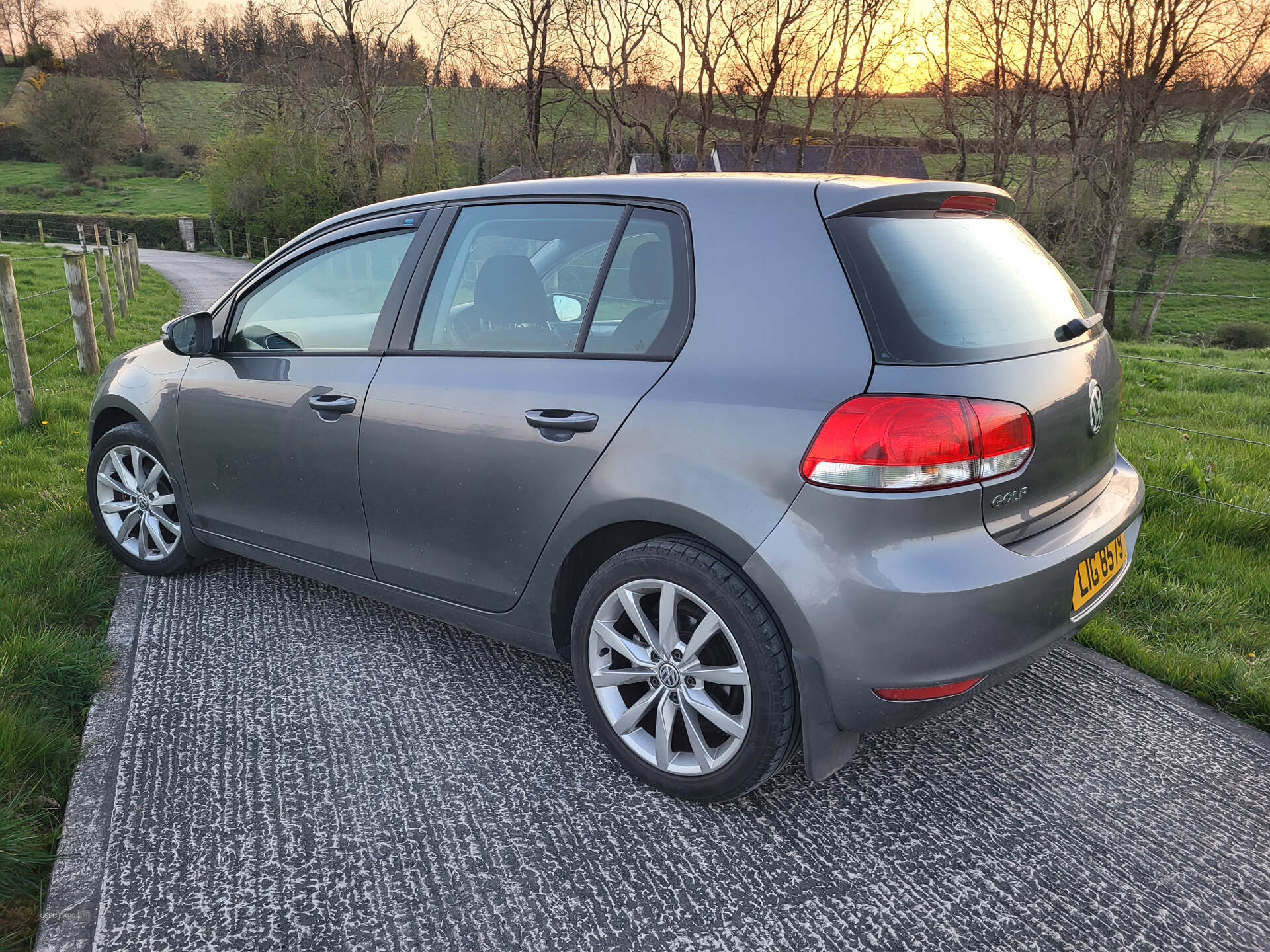 Jun 2012 Volkswagen Golf 1.6 TDi S 5dr