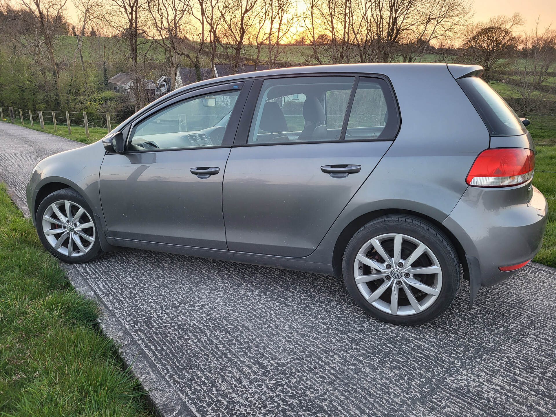 Jun 2012 Volkswagen Golf 1.6 TDi S 5dr