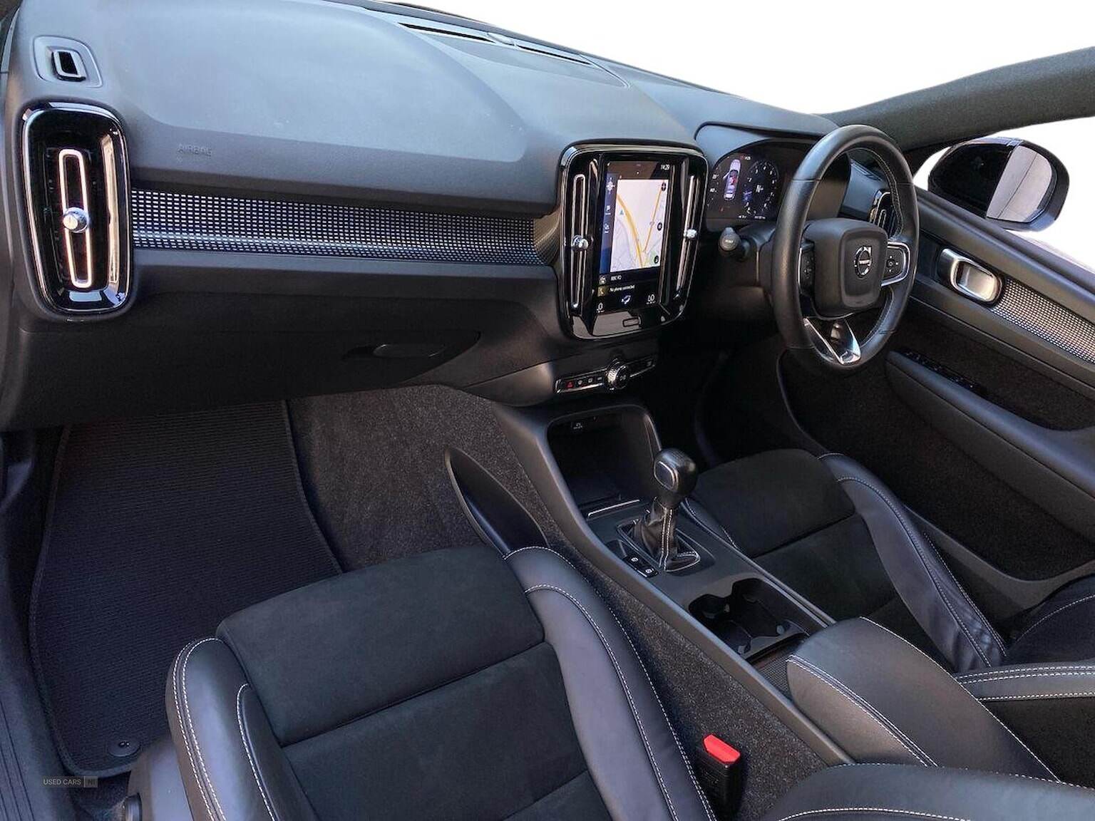 Mar 2021 Volvo XC40 1.5 T3 [163] R Design 5Dr