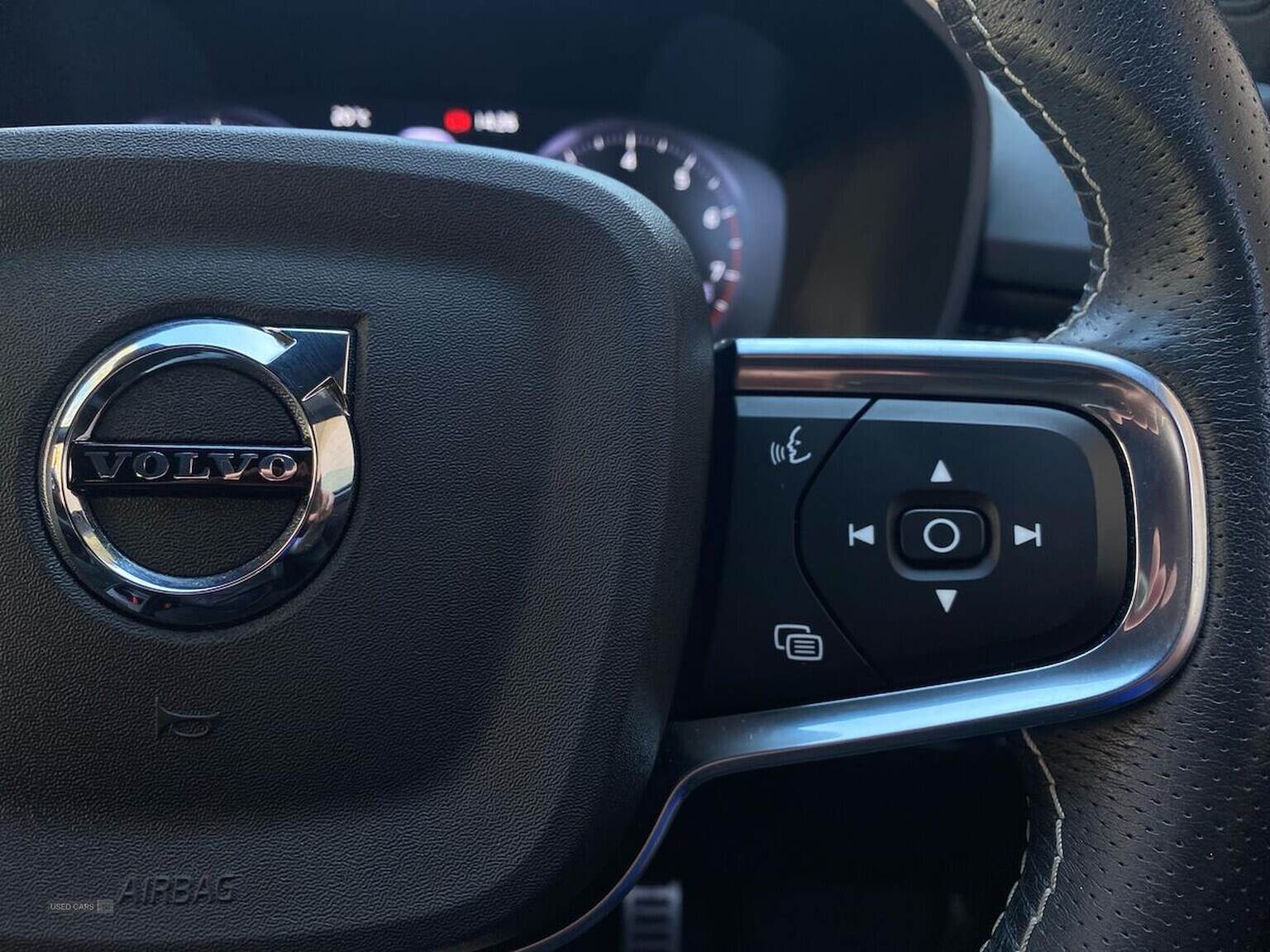 Mar 2021 Volvo XC40 1.5 T3 [163] R Design 5Dr