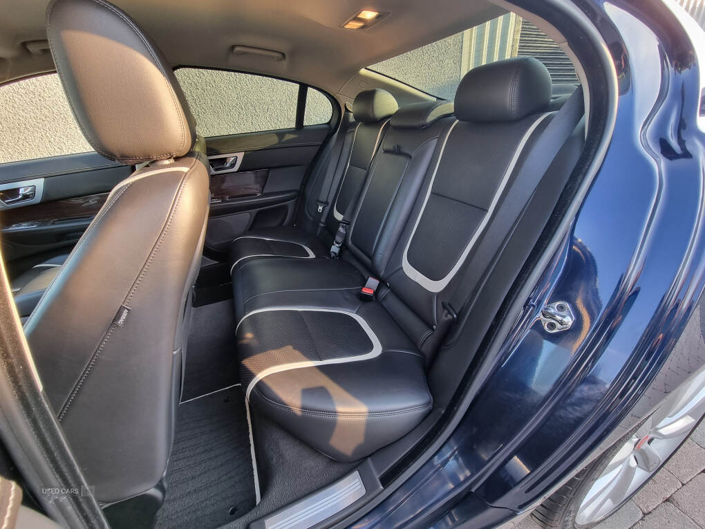 May 2015 Jaguar XF 2.2d [200] Portfolio 4dr Auto