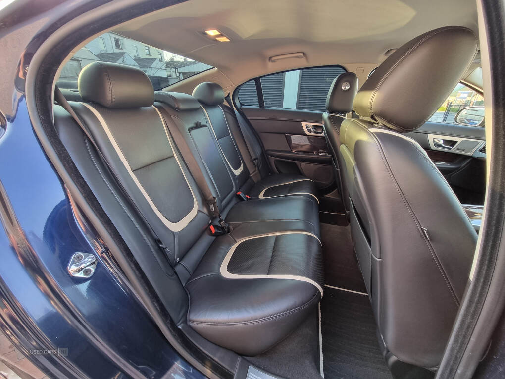 May 2015 Jaguar XF 2.2d [200] Portfolio 4dr Auto