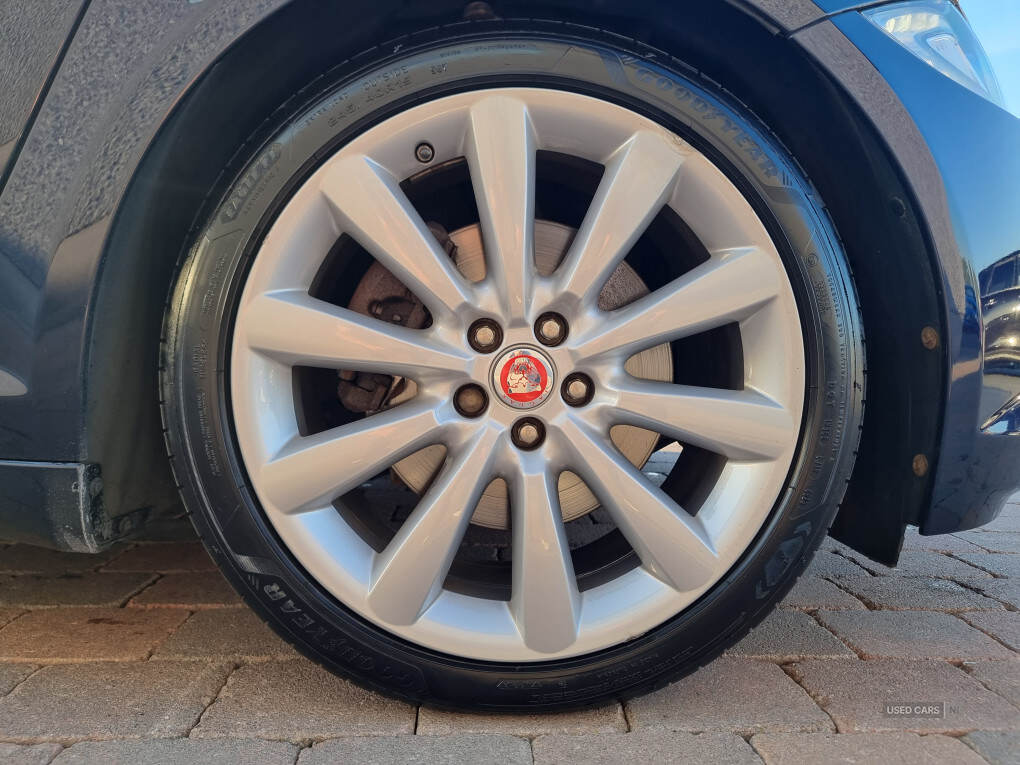May 2015 Jaguar XF 2.2d [200] Portfolio 4dr Auto
