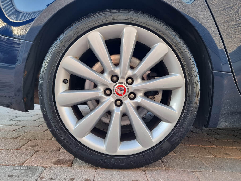 May 2015 Jaguar XF 2.2d [200] Portfolio 4dr Auto