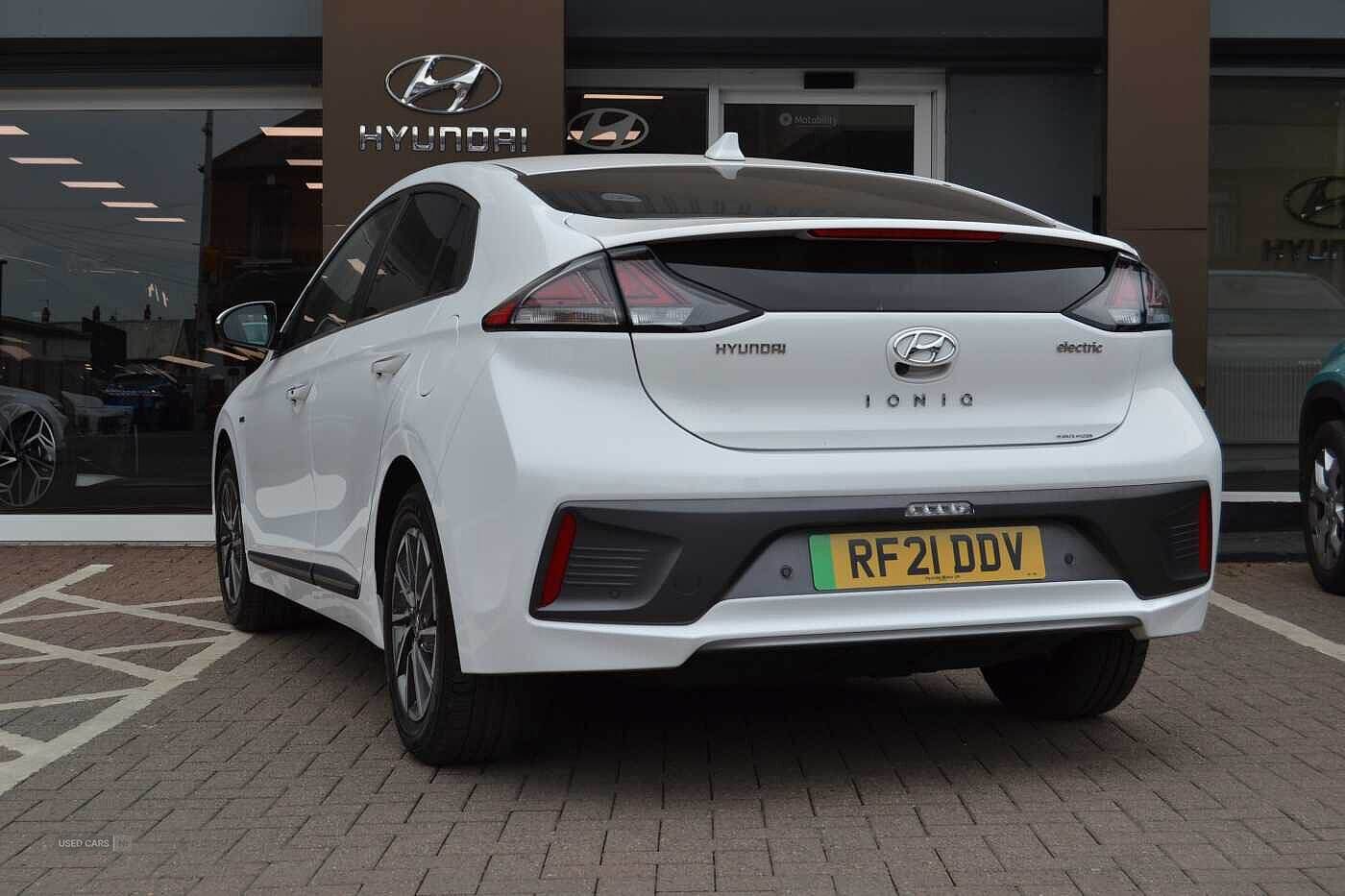 May 2021 Hyundai Ioniq 100kW Premium SE 38kWh 5dr Auto