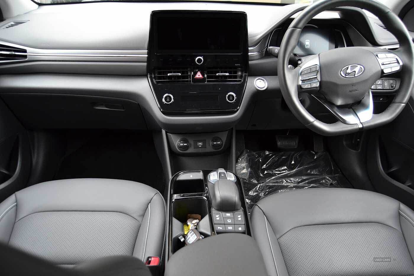 May 2021 Hyundai Ioniq 100kW Premium SE 38kWh 5dr Auto