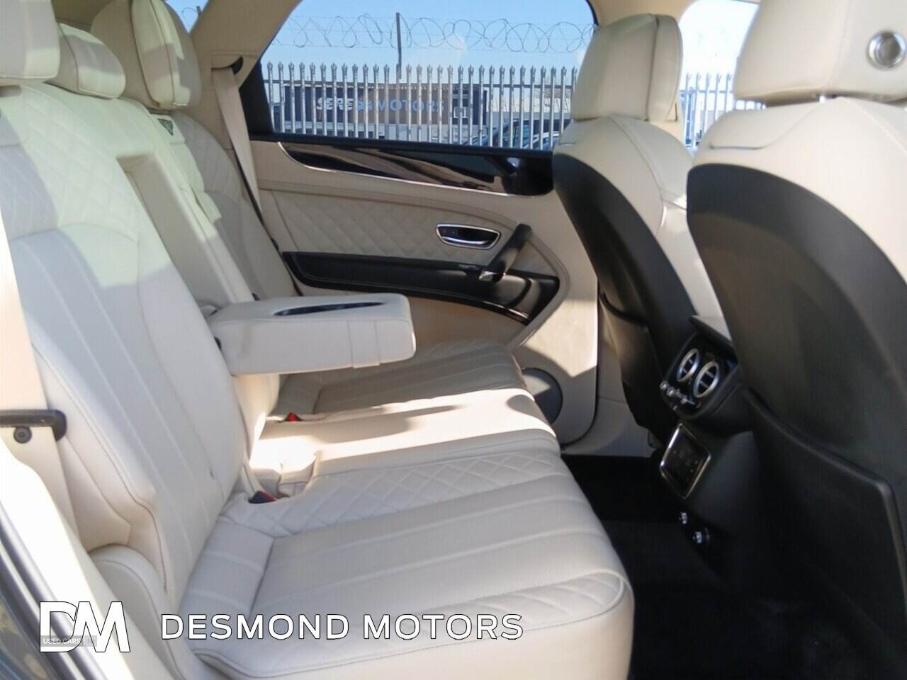 Mar 2017 Bentley Bentayga 6.0 W12 5dr Auto