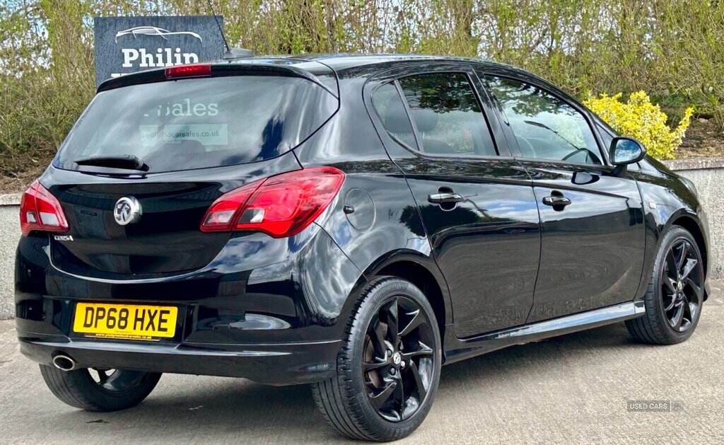 Jan 2019 Vauxhall Corsa 1.4 SRi Vx-line Nav Black 5dr