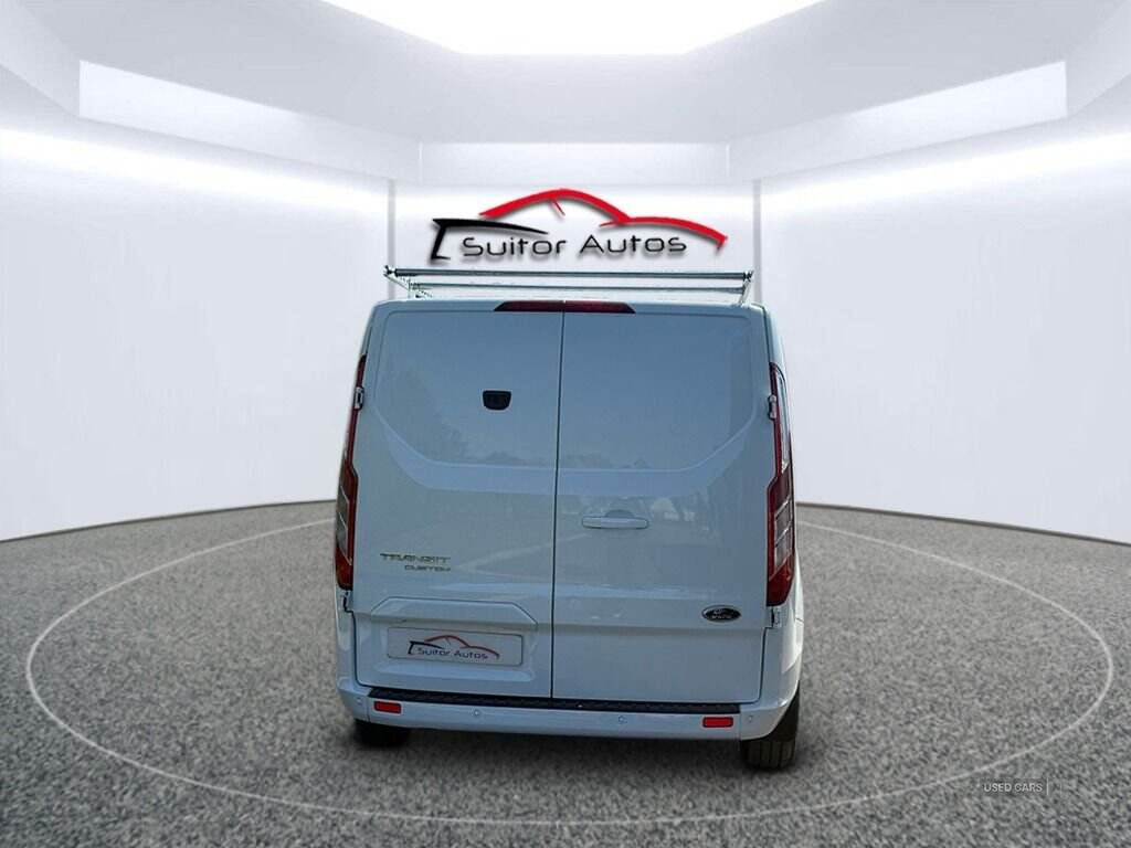 Jun 2022 Ford Transit Custom 2.0 EcoBlue 130ps Low Roof Limited Van