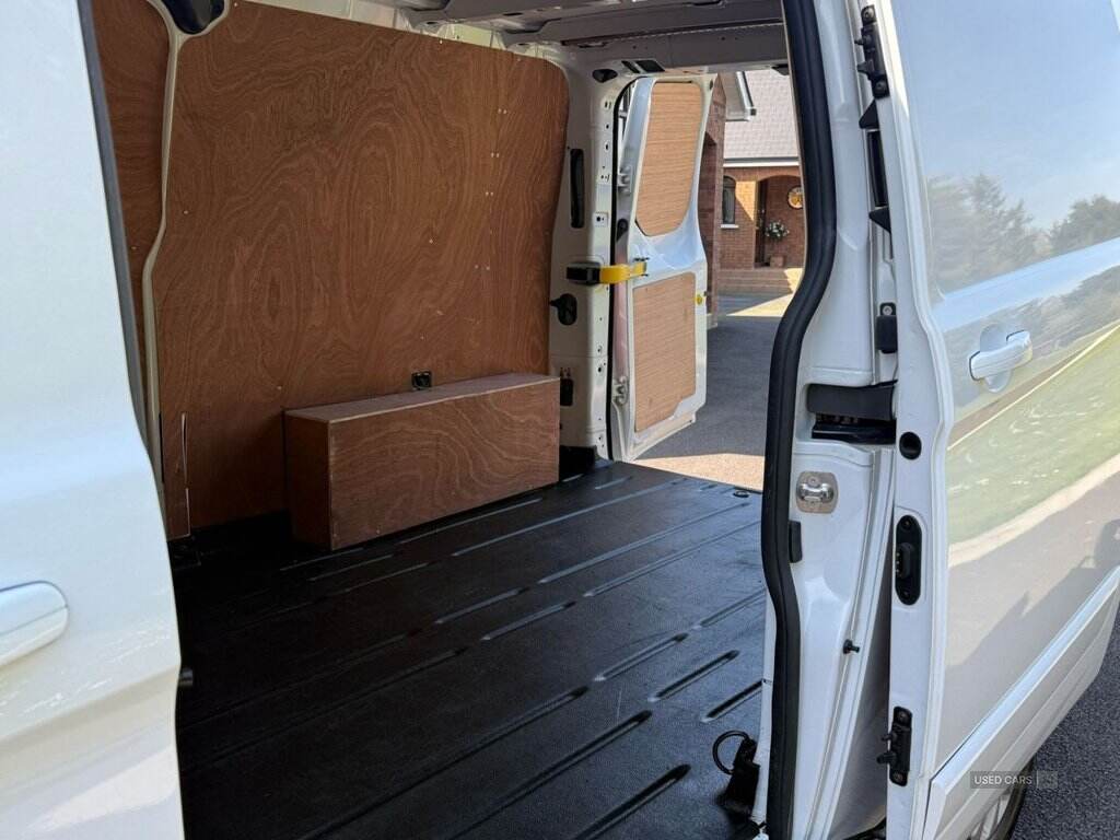 Jun 2022 Ford Transit Custom 2.0 EcoBlue 130ps Low Roof Limited Van