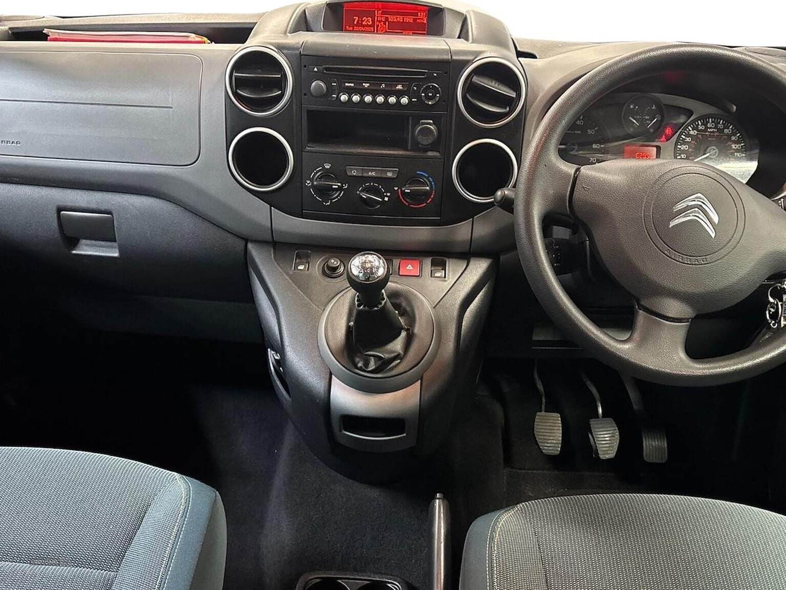 Oct 2017 Citroen Berlingo Multispace 1.6 Bluehdi 100 Feel 5Dr