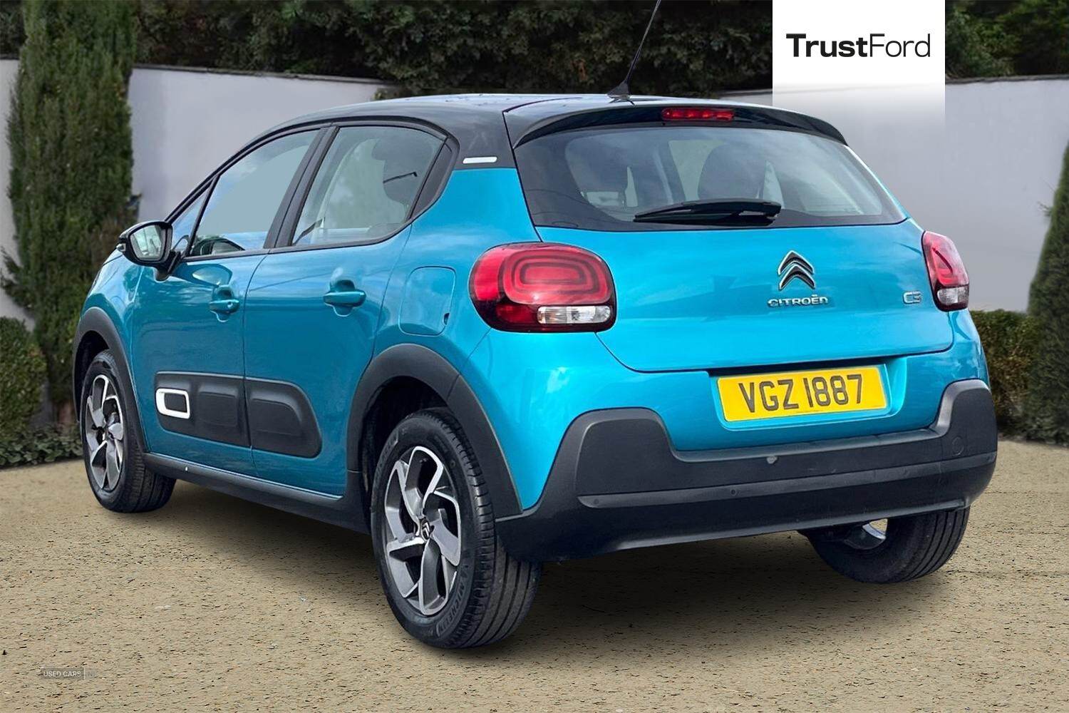 Sep 2021 Citroen C3 1.2 PureTech Shine 5dr