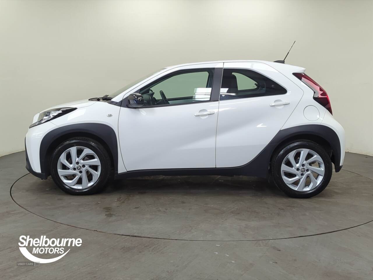 Mar 2023 Toyota Aygo X 1.0 VVT-i Pure 5dr