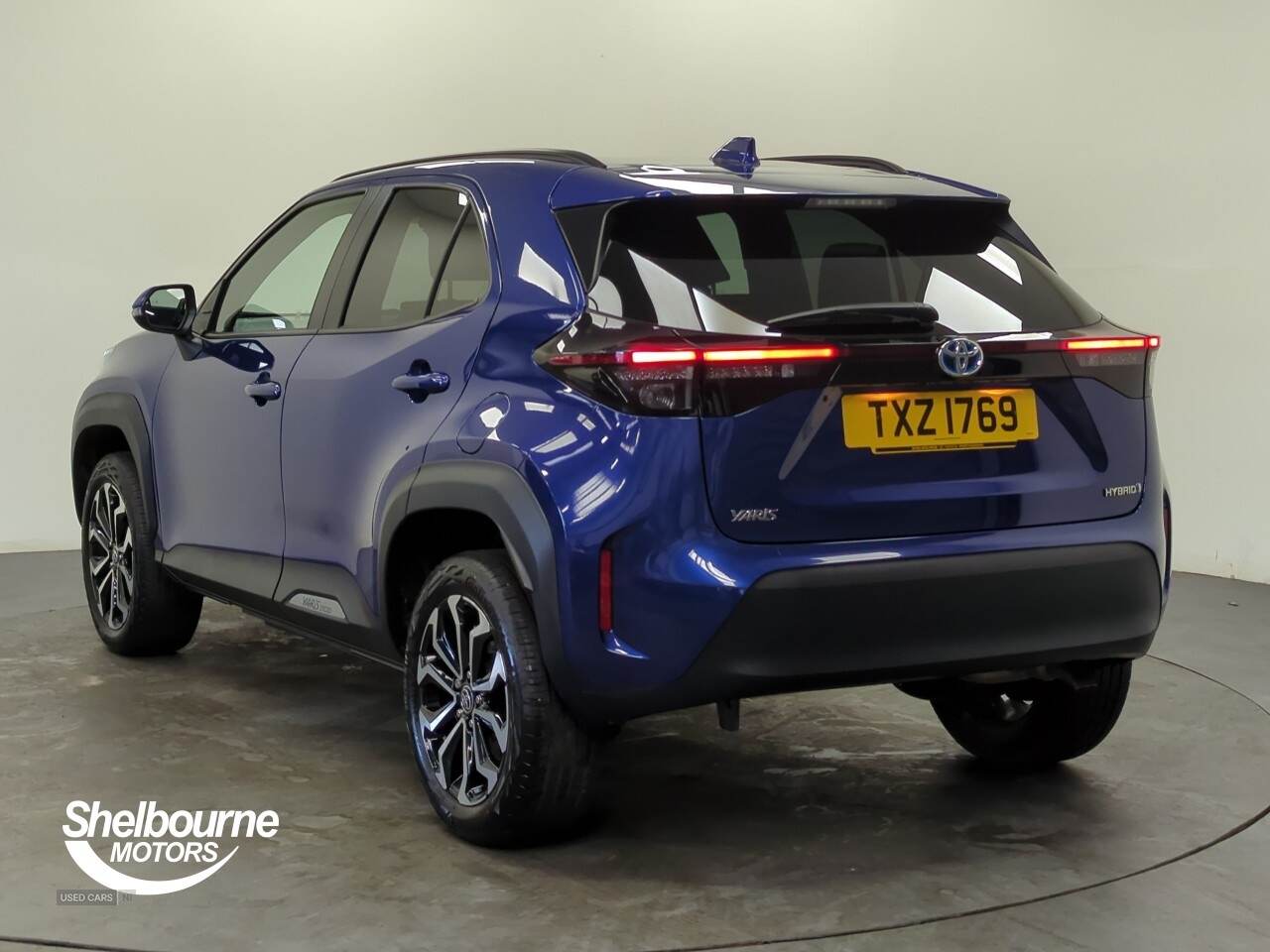 Nov 2023 Toyota Yaris Cross 1.5 Hybrid Design 5dr CVT