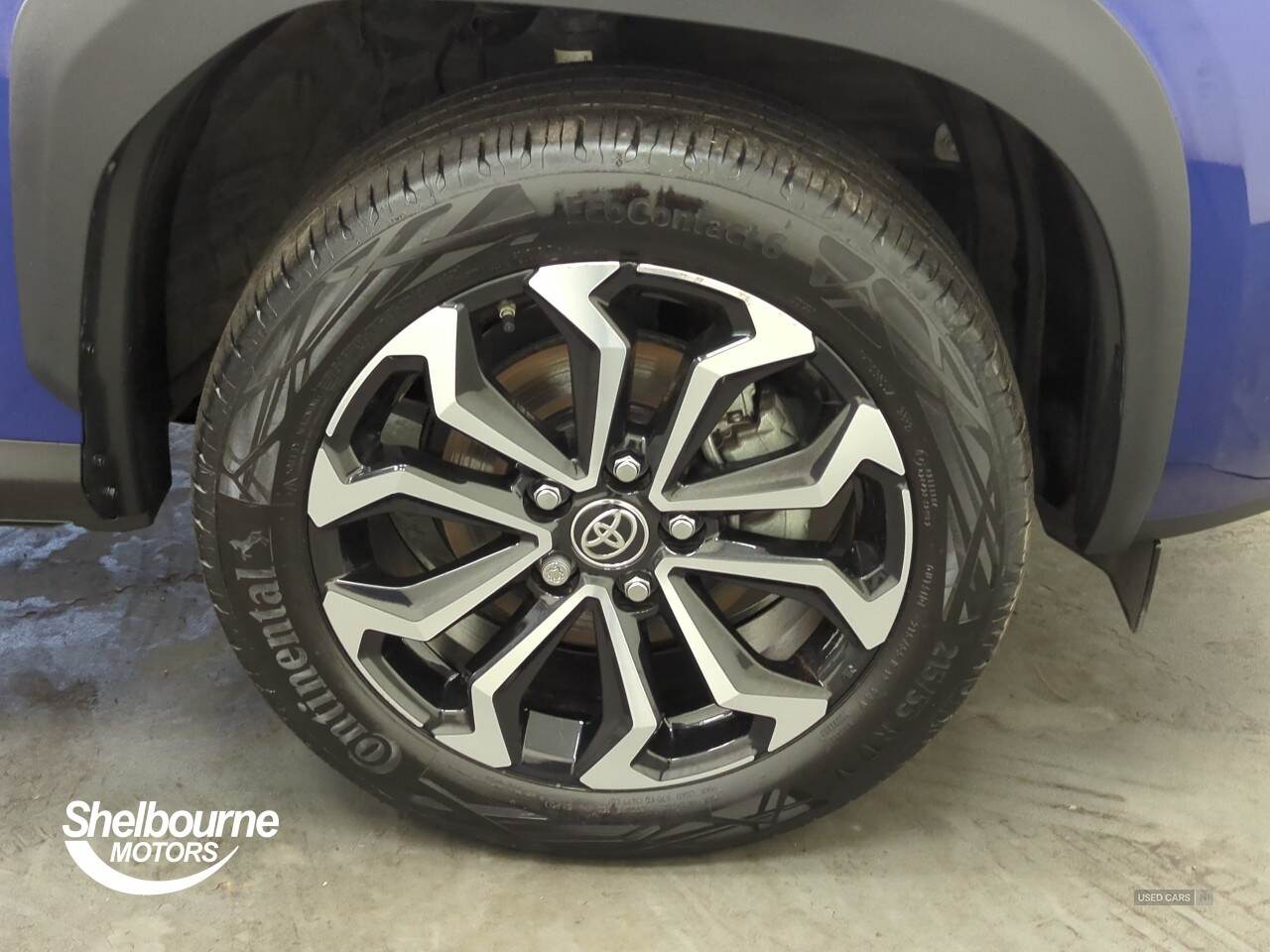 Nov 2023 Toyota Yaris Cross 1.5 Hybrid Design 5dr CVT