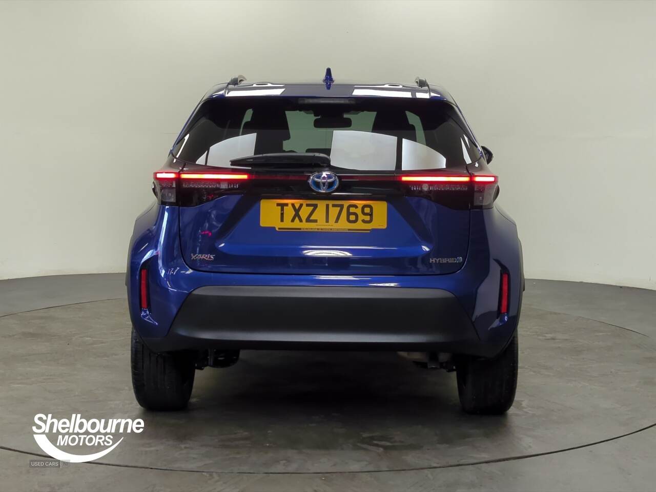 Nov 2023 Toyota Yaris Cross 1.5 Hybrid Design 5dr CVT