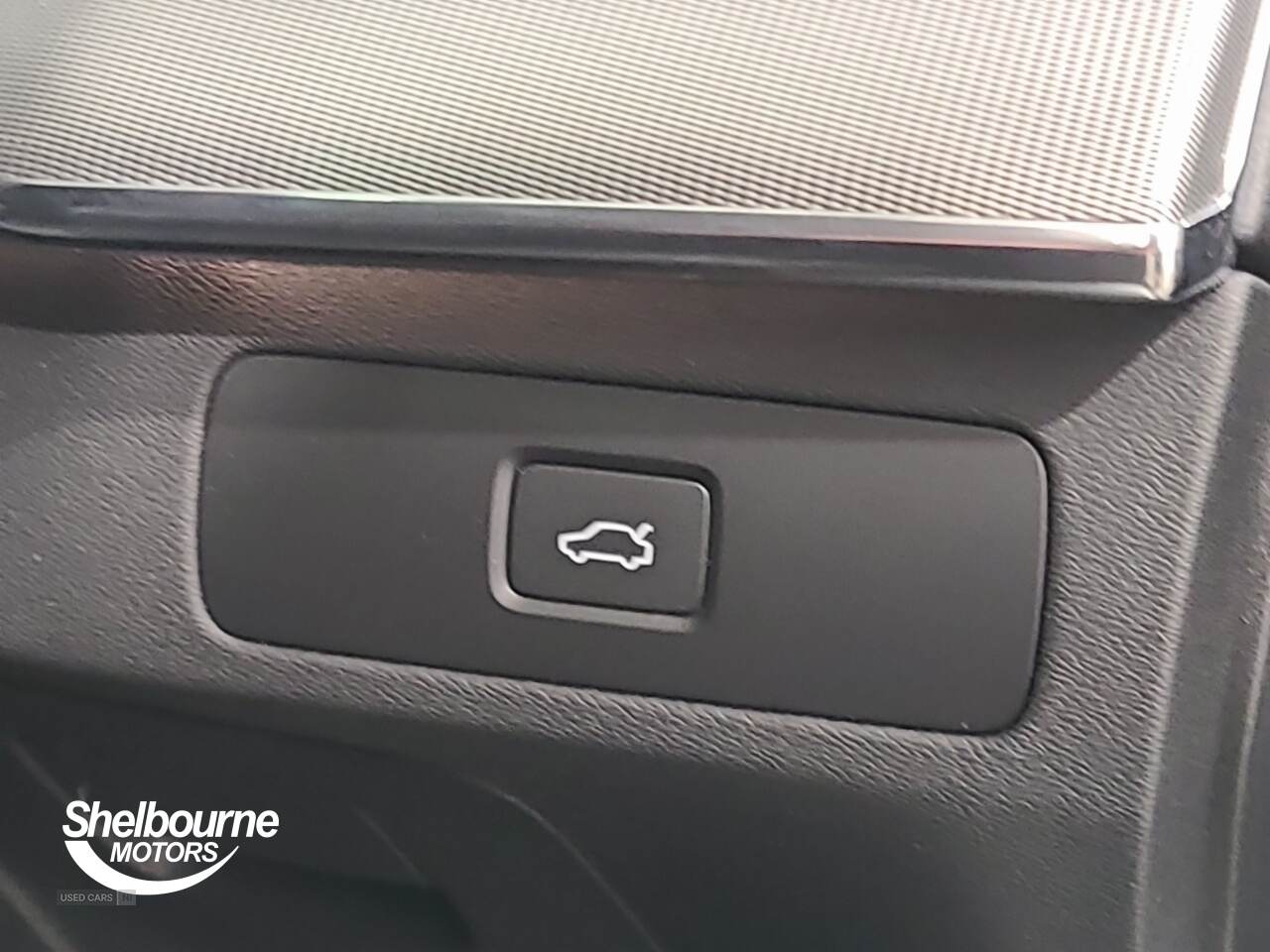 Nov 2022 Volvo XC90 2.0 B5D [235] Plus Dark 5dr AWD Geartronic