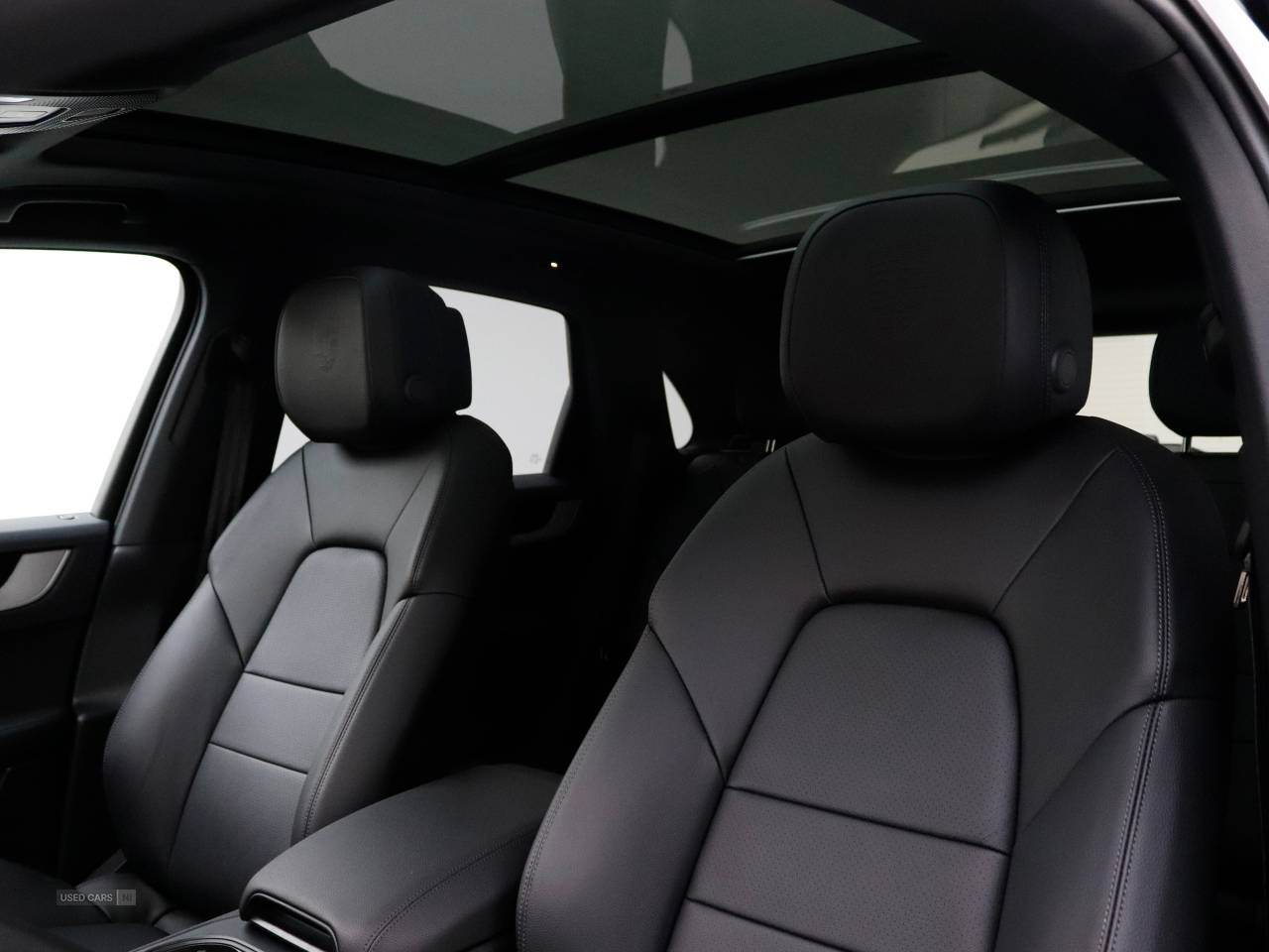 Mar 2025 Porsche Cayenne 5dr Tiptronic S