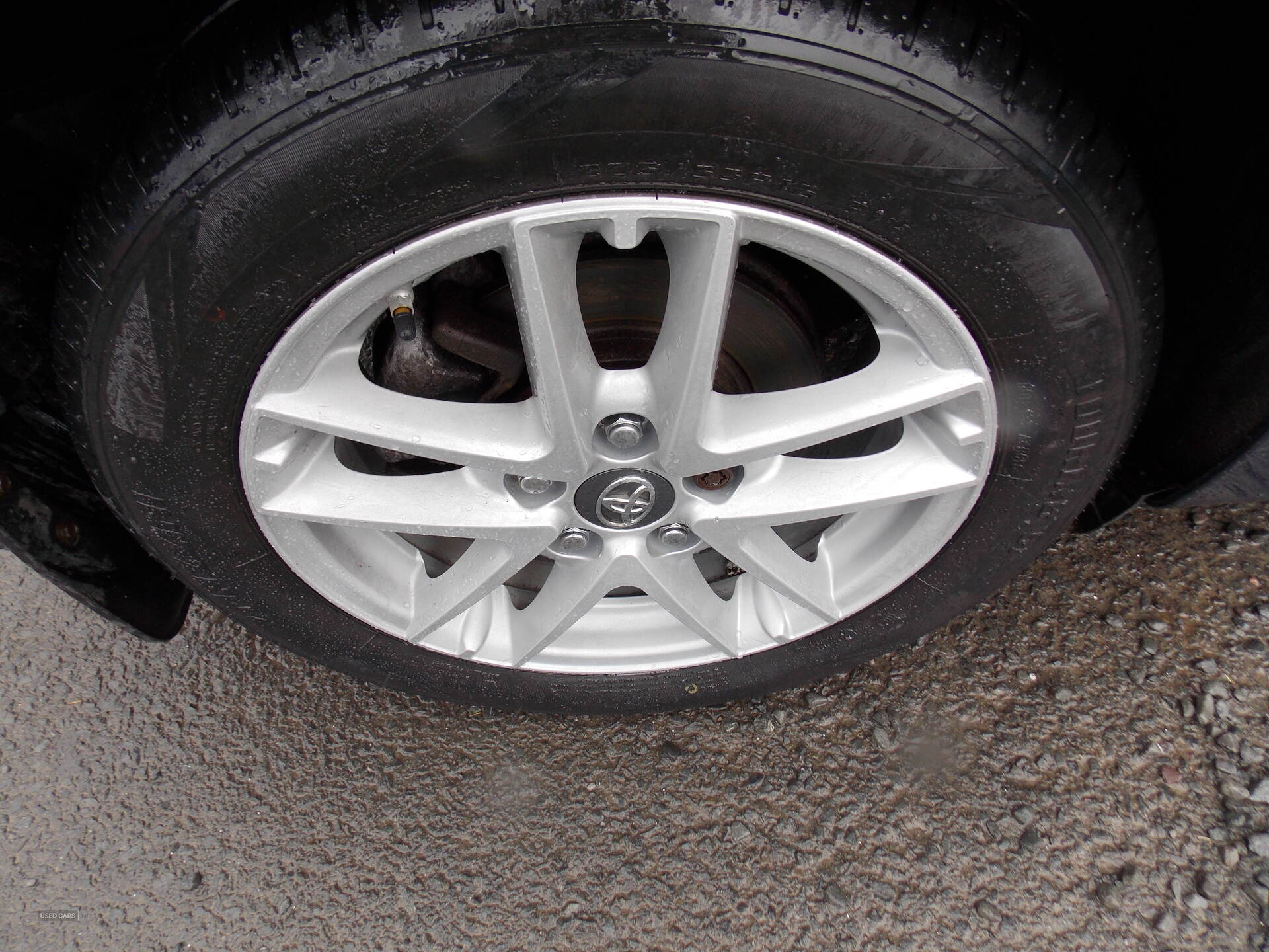 Sep 2015 Toyota Auris 1.33 Dual VVTi Icon+ 5dr
