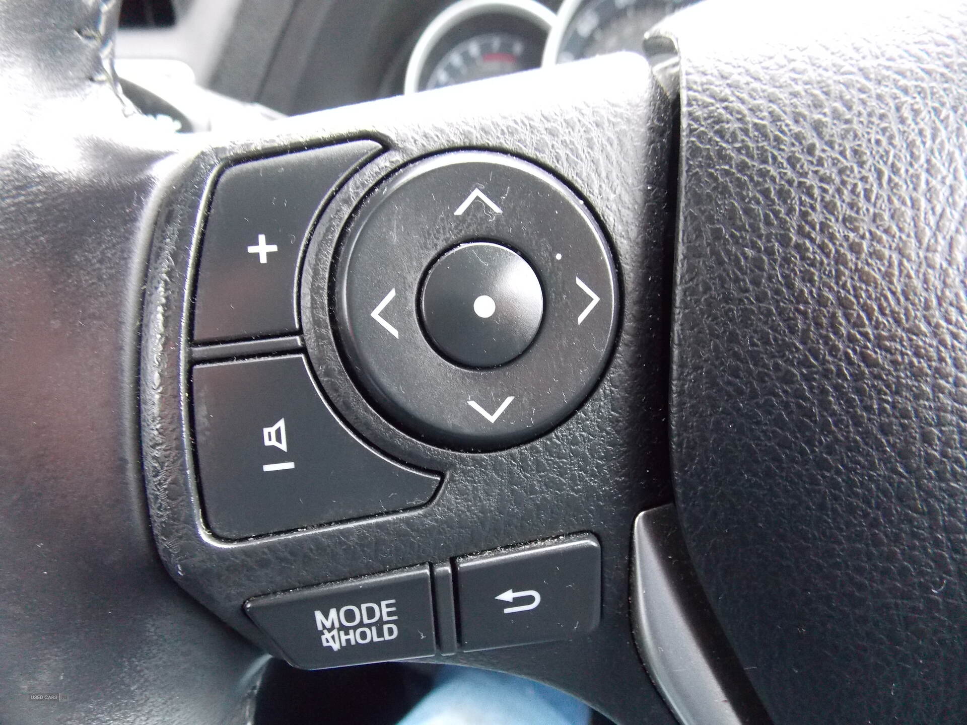 Sep 2015 Toyota Auris 1.33 Dual VVTi Icon+ 5dr