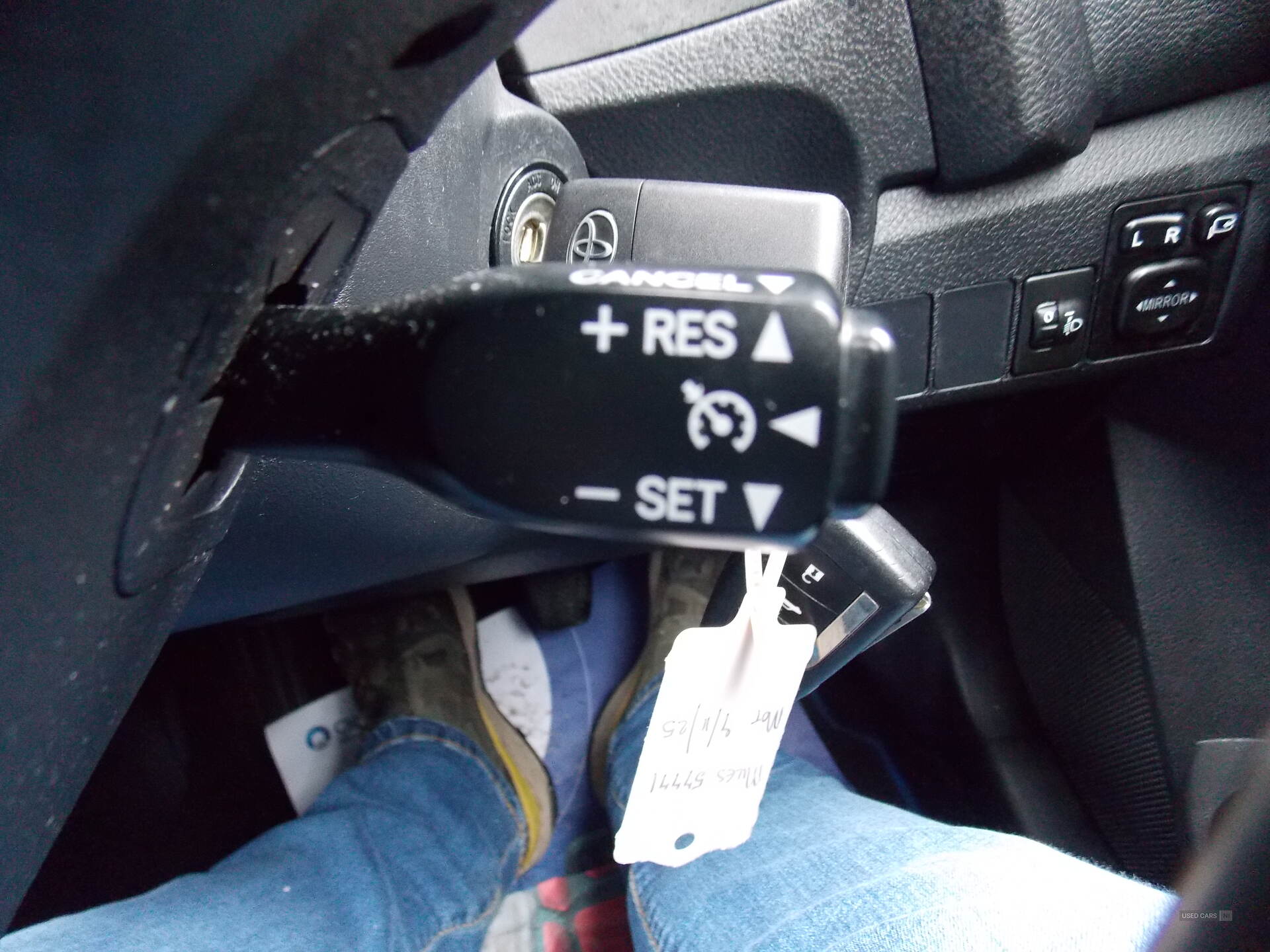 Sep 2015 Toyota Auris 1.33 Dual VVTi Icon+ 5dr