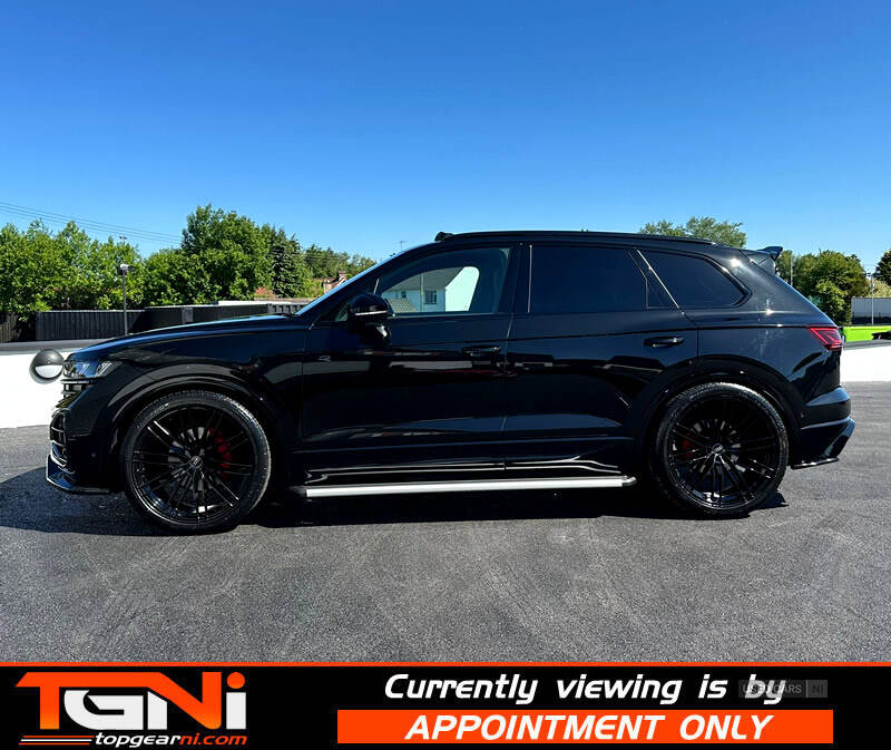 May 2024 Volkswagen Touareg 3.0 V6 TDI 4Motion Black Edition 5dr Tip Auto