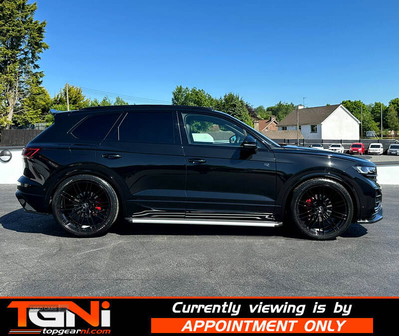 May 2024 Volkswagen Touareg 3.0 V6 TDI 4Motion Black Edition 5dr Tip Auto