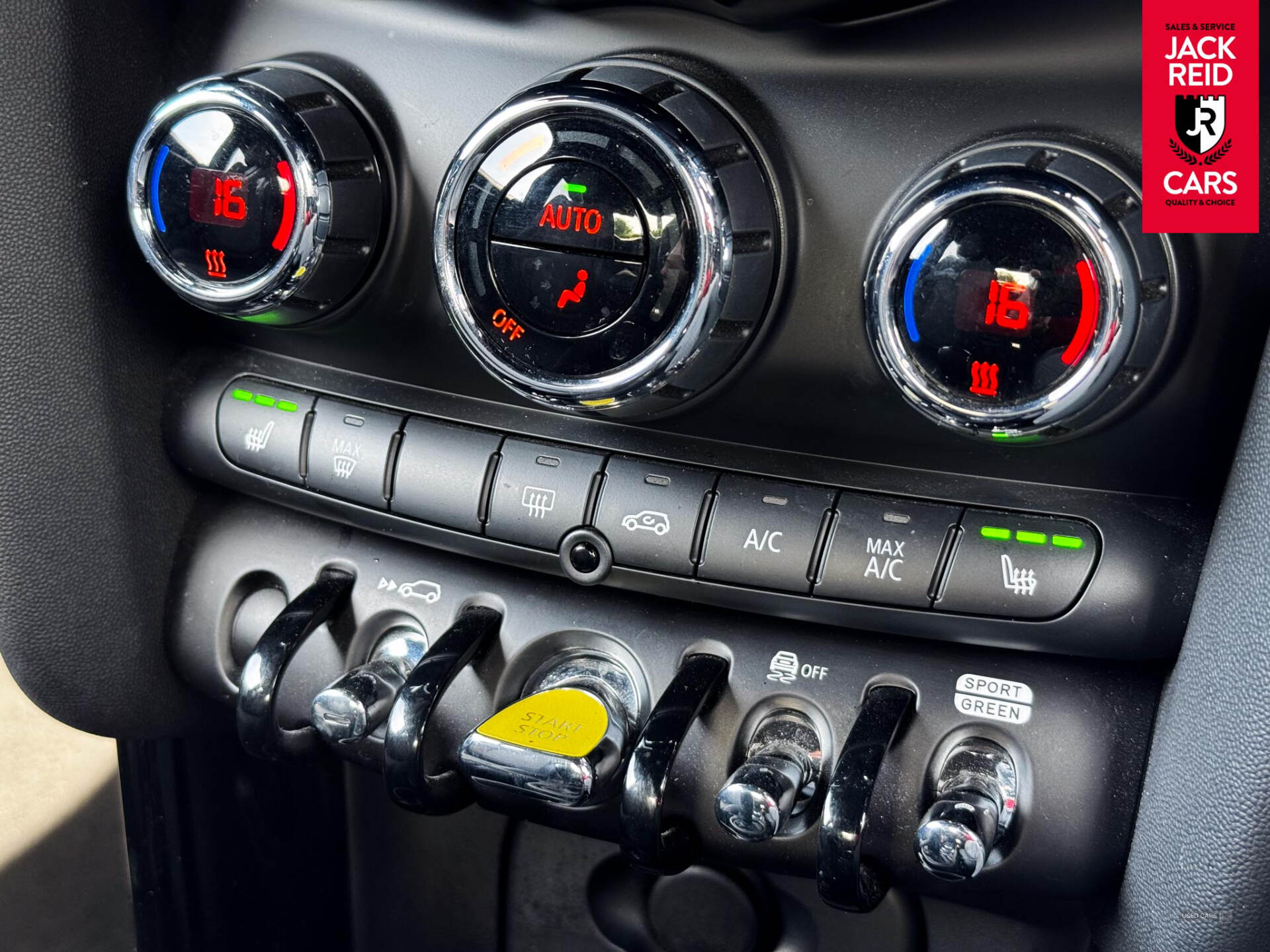 Apr 2022 MINI Hatch 135kW Cooper S Level 2 33kWh 3dr Auto