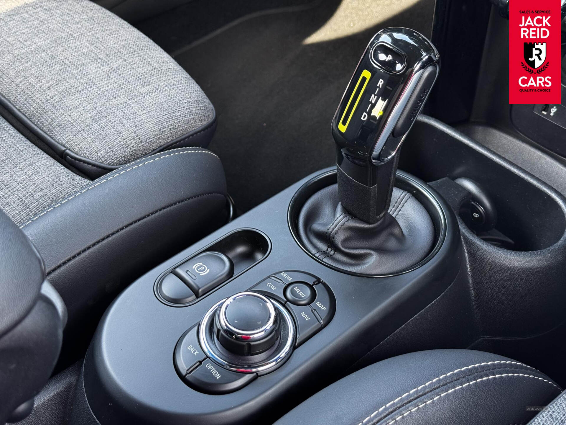 Apr 2022 MINI Hatch 135kW Cooper S Level 2 33kWh 3dr Auto