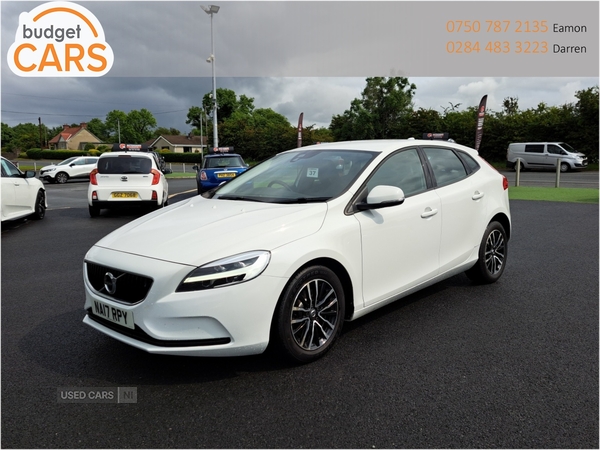 Volvo V40 HATCHBACK in Down