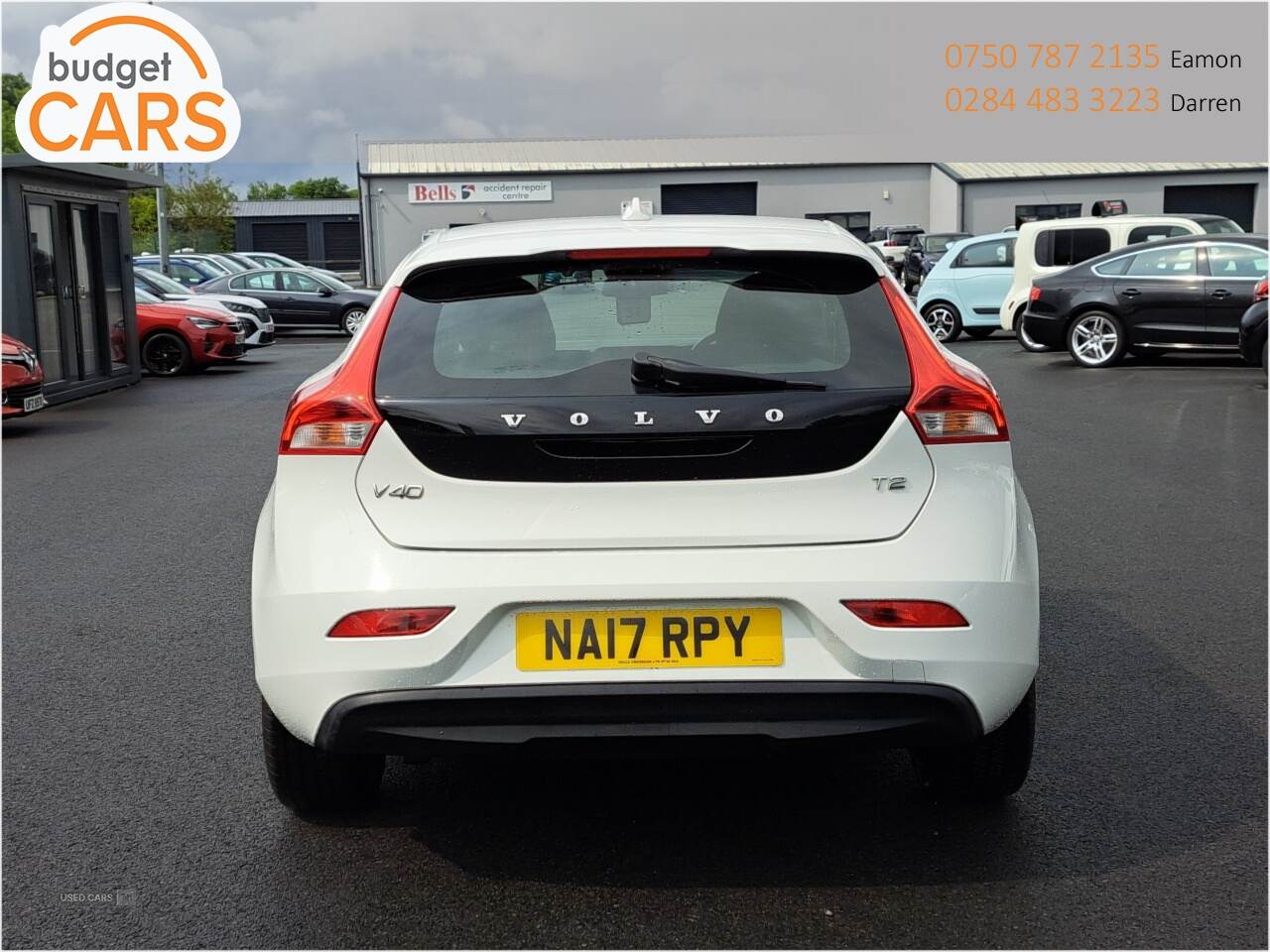 Volvo V40 HATCHBACK in Down