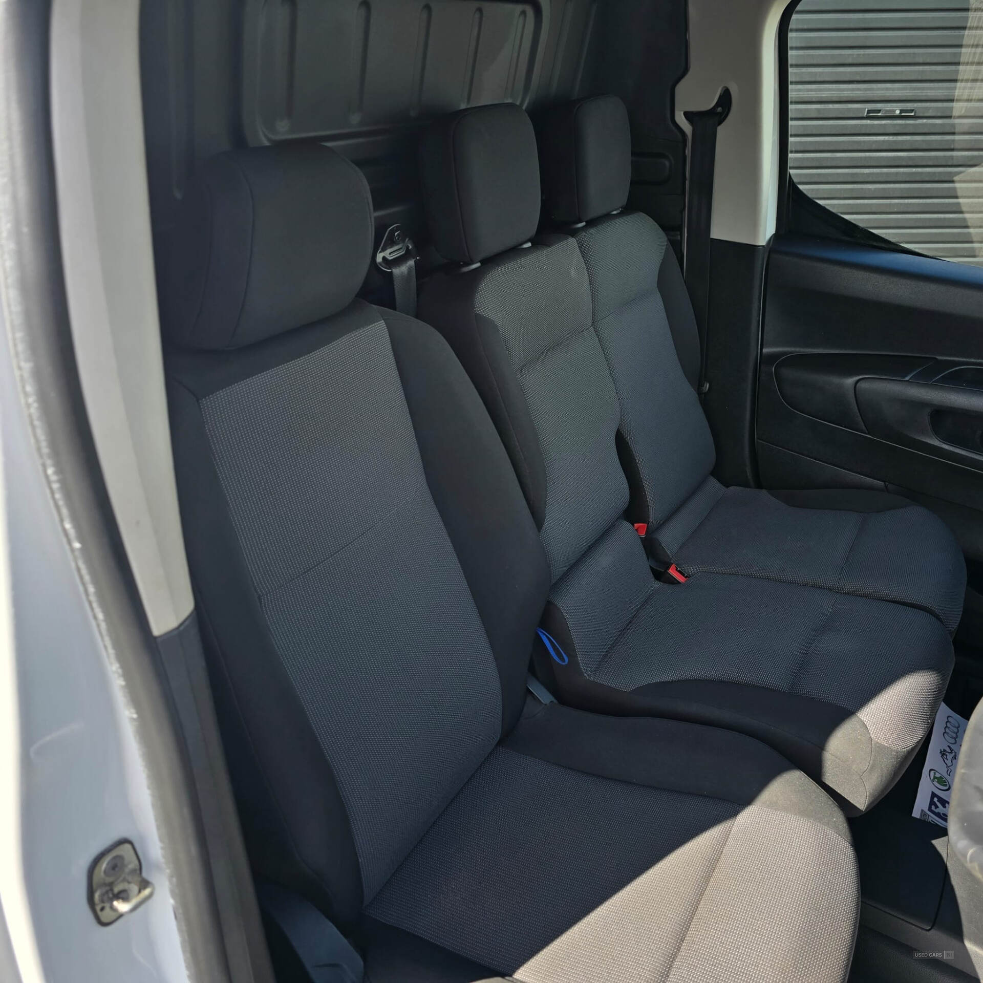 Oct 2019 Peugeot Partner 1000 1.5 BlueHDi 100 Professional Van