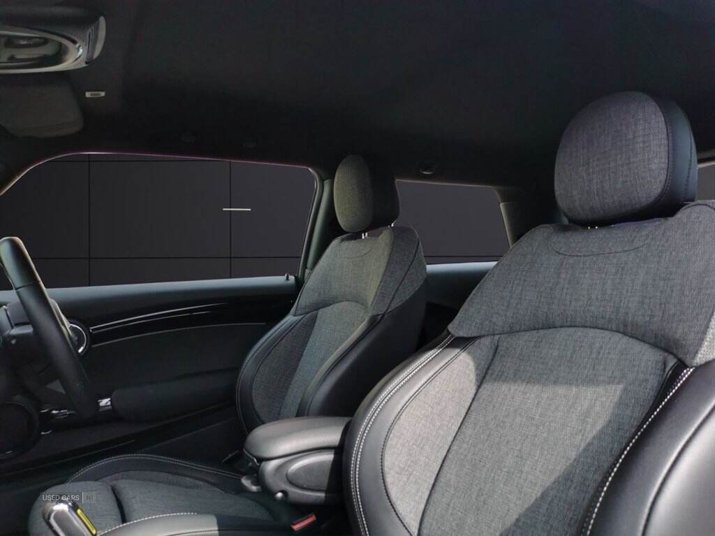 Mar 2022 MINI HATCHBACK 135kW Cooper S Level 2 33kWh 3dr Auto