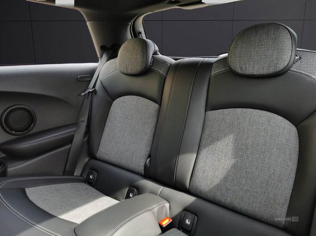 Mar 2022 MINI HATCHBACK 135kW Cooper S Level 2 33kWh 3dr Auto