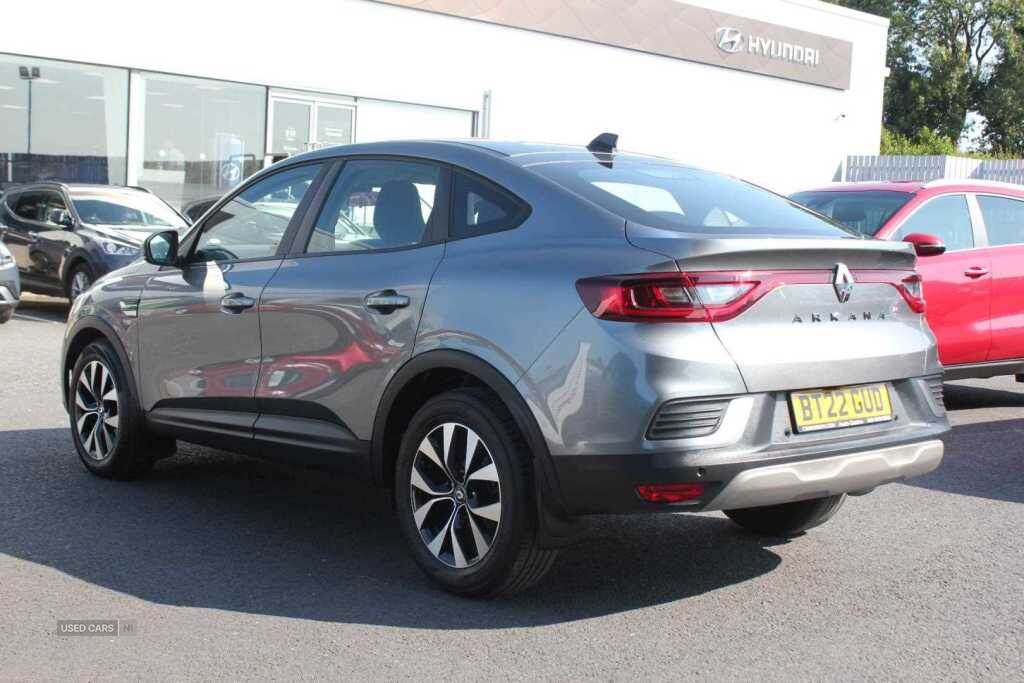 Jun 2022 Renault Arkana 1.6 E-TECH Hybrid 145 Iconic 5dr Auto