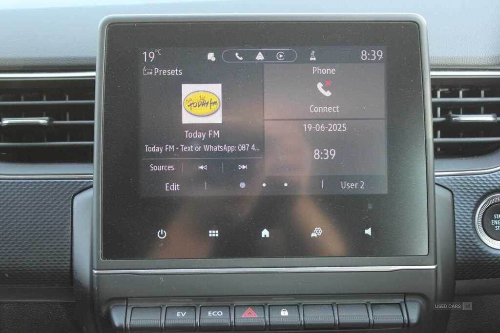 Jun 2022 Renault Arkana 1.6 E-TECH Hybrid 145 Iconic 5dr Auto