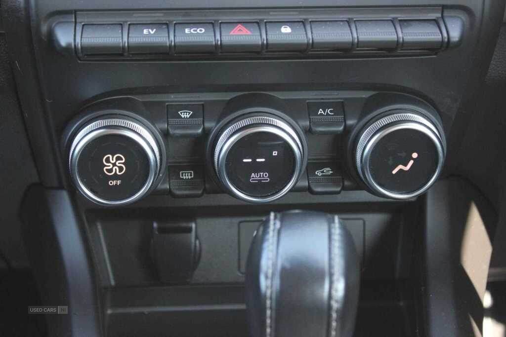 Jun 2022 Renault Arkana 1.6 E-TECH Hybrid 145 Iconic 5dr Auto