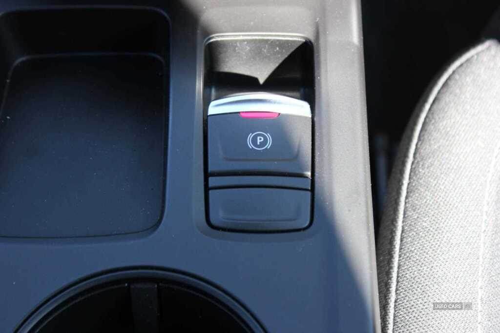 Jun 2022 Renault Arkana 1.6 E-TECH Hybrid 145 Iconic 5dr Auto